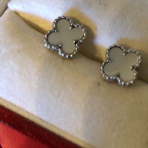 Van Cleef & Arpels Sweet Alhambra